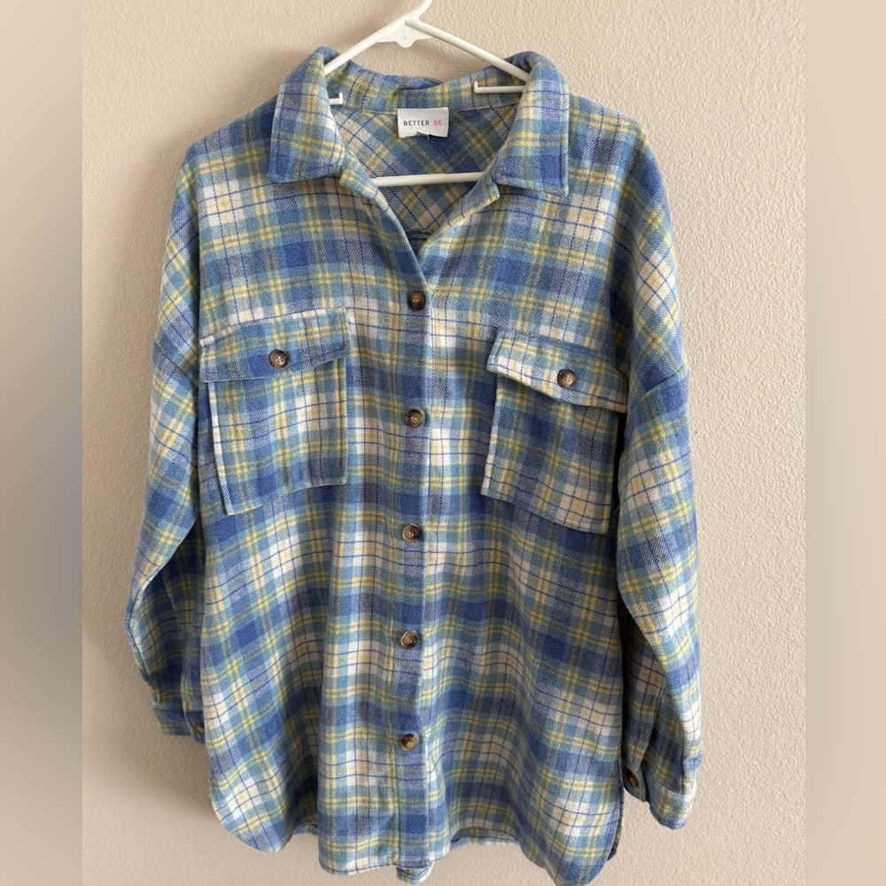 Better Be Women’s Blue‎ and Yellow Plaid Button-Up Shirt size Medium/Large